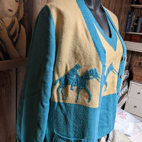 Country Set V-neck vest and Cardigan, size 12-14, blue colors - Picture 2 of 5